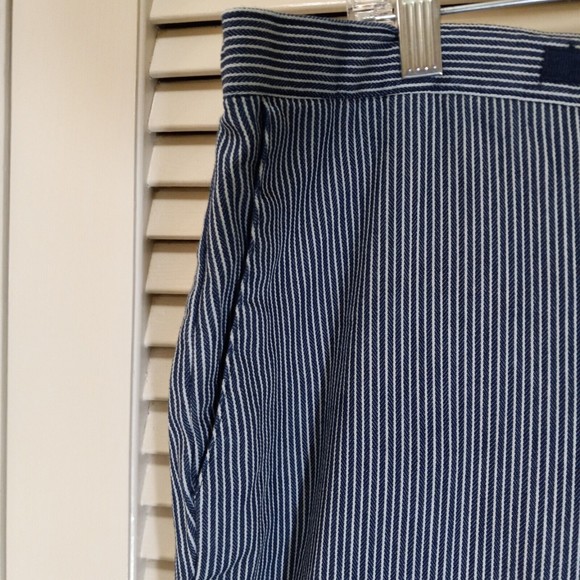 Alfred Dunner Pants Size 18 Blue Pull On Straight Leg Pockets Pin Stripe Cropped - Picture 11 of 12